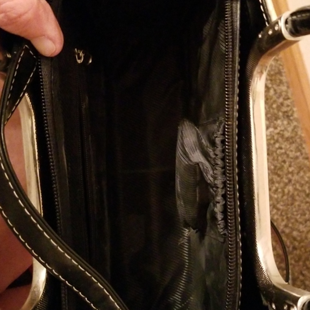 Purse - Picture 2 of 4